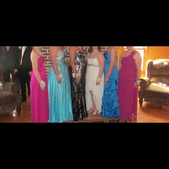 Black and beige sequin formal dress - Picture 3 of 4